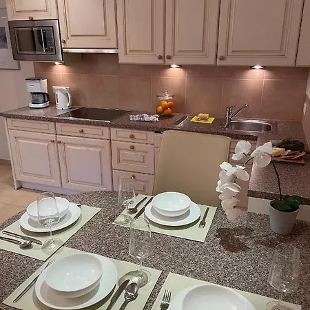 アパート W7 Haus Ganghofer ロイタシュ